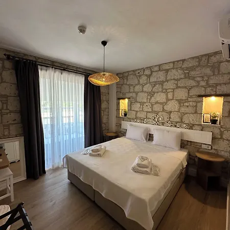 فندق Vodina ألاتشاتي